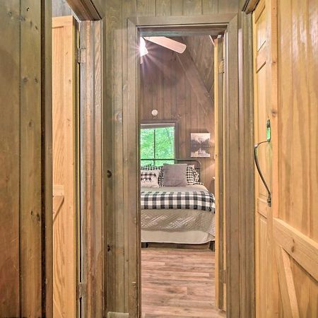 Snuggle Inn In The Heart Of Chalet Village! Гетлинбург Екстериор снимка