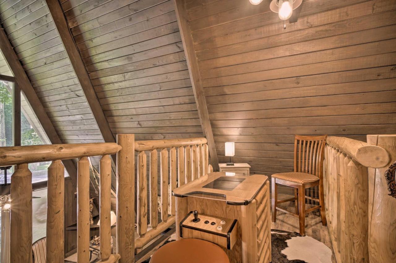 Snuggle Inn In The Heart Of Chalet Village! Гетлинбург Екстериор снимка